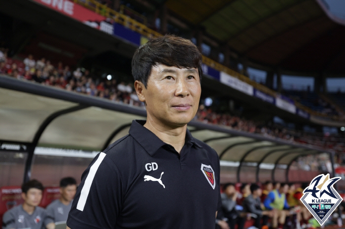 2년 전 ACL 준우승→K리그 9위, 포항 '빈약한 스쿼드'로 '추춘제' ACL 버텨낼 수 있을까