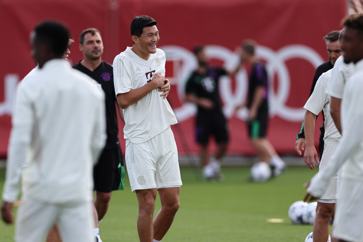 투헬 '콩가루'된 맨유 정중하게 자극? "맨유 주변에 항상 잡음 많다, …