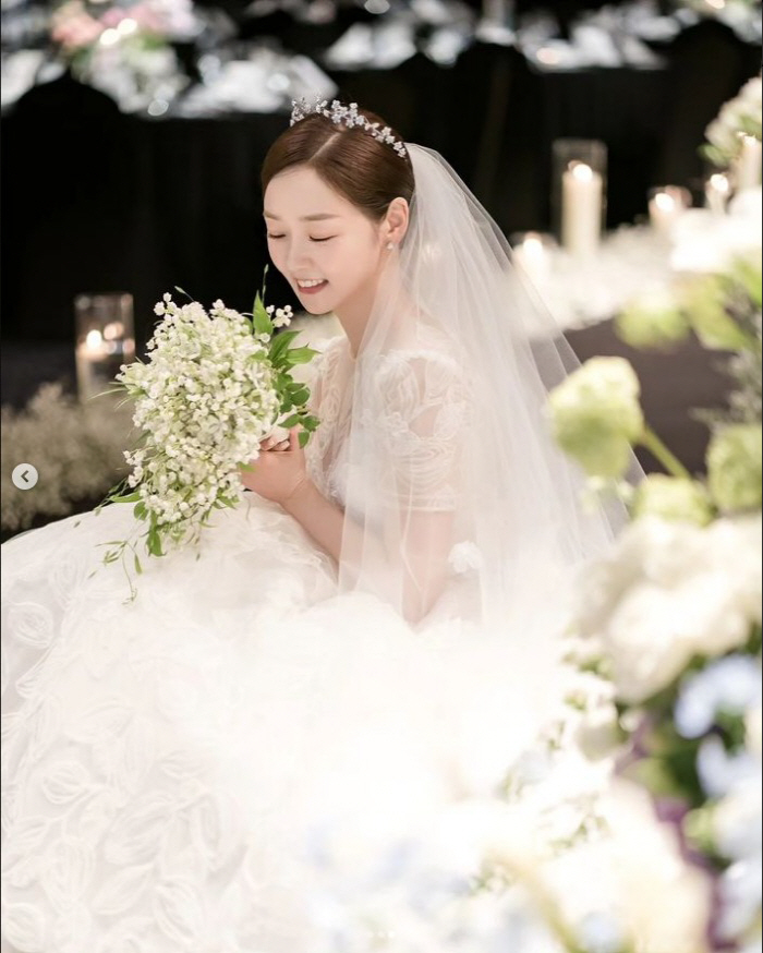 '잔혹한 인턴' 이채은 "4월에 신부가 됐어요"…뒤늦게 전한 결혼 소식