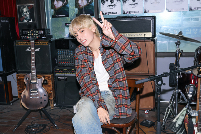 "뷔가 강릉에?" '아미'위한 특별한 게릴라 이벤트 선물