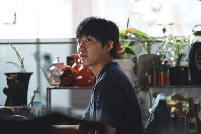 '화란' 송중기 "강도 높은 트레이닝으로 '치건' 체격 만들었다"