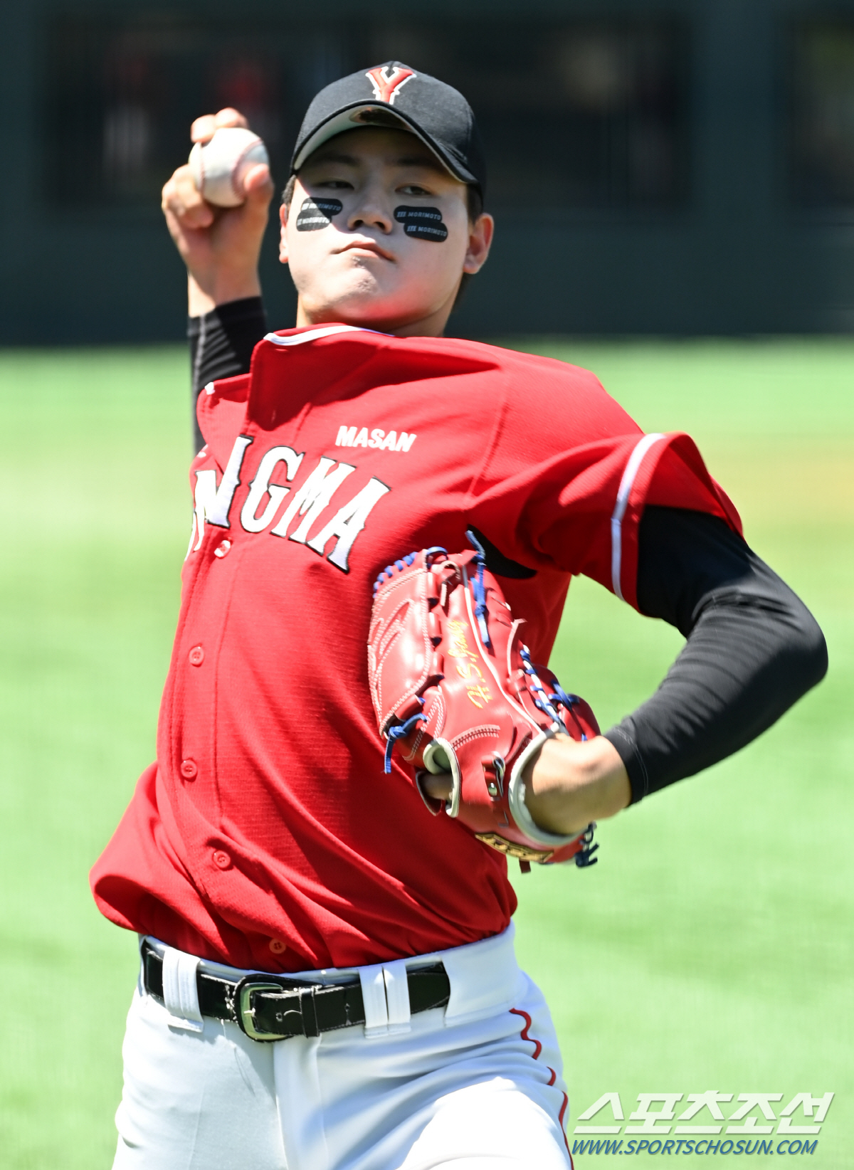 부상 논란 속 같은날 쇼케이스. 150km 장현석은 살아남았고 145km…