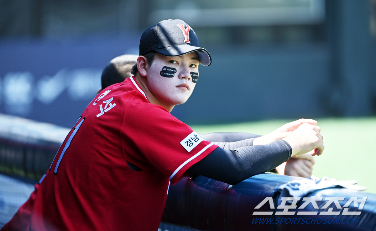 부상 논란 속 같은날 쇼케이스. 150km 장현석은 살아남았고 145km…