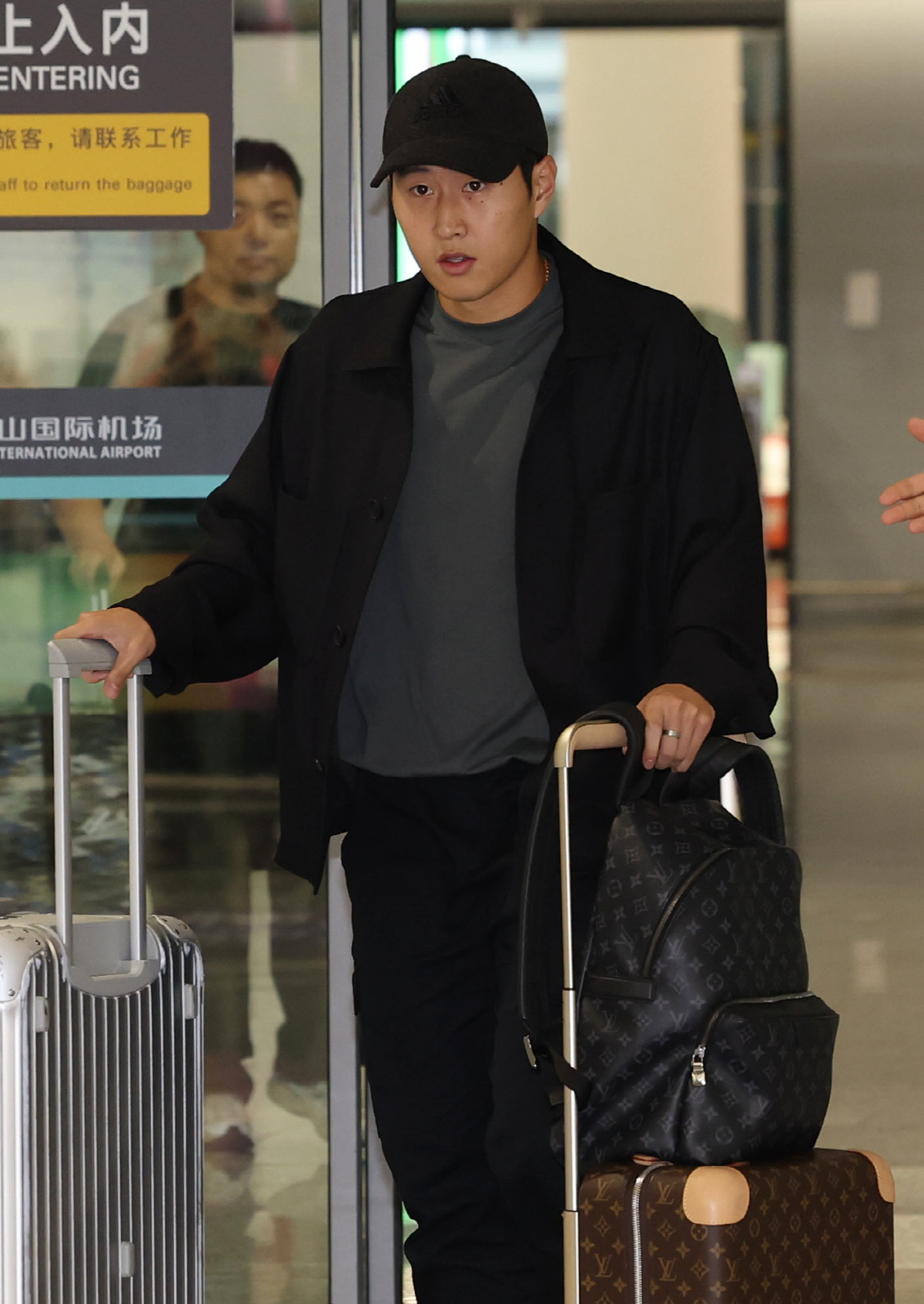 [항저우 인터뷰]'결전지 도착' 이강인 "꼭 좋은 결과 내겠다"…'공항 …