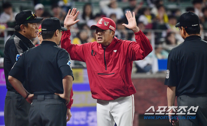 KBO "페어 선언 했어도 2루 못갔을 것" 한유섬 가상 아웃? 또 심판…