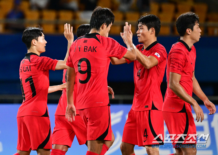 [진화 ON]E조 1위 한국→F조 1위 북한 랭크, 동반 16강 확정 '…