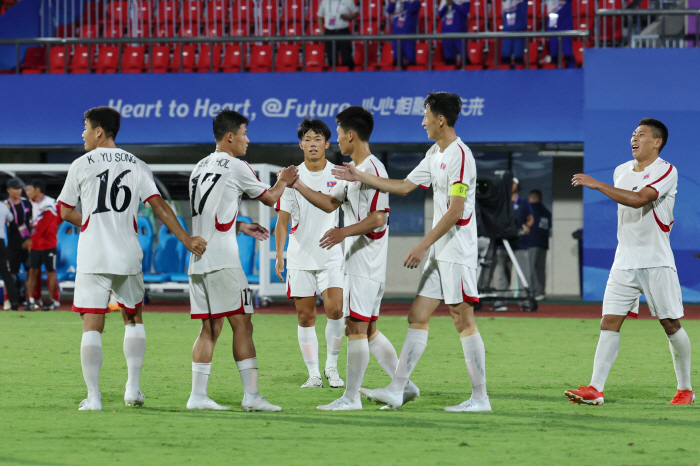 [진화 ON]E조 1위 한국→F조 1위 북한 랭크, 동반 16강 확정 '…