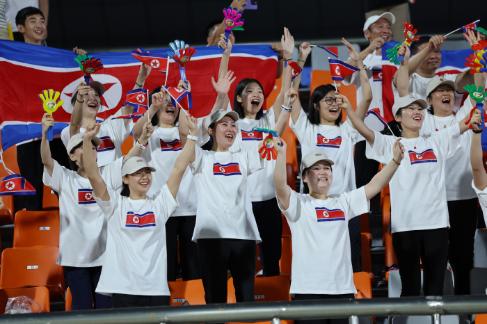 [진화 ON]E조 1위 한국→F조 1위 북한 랭크, 동반 16강 확정 '…
