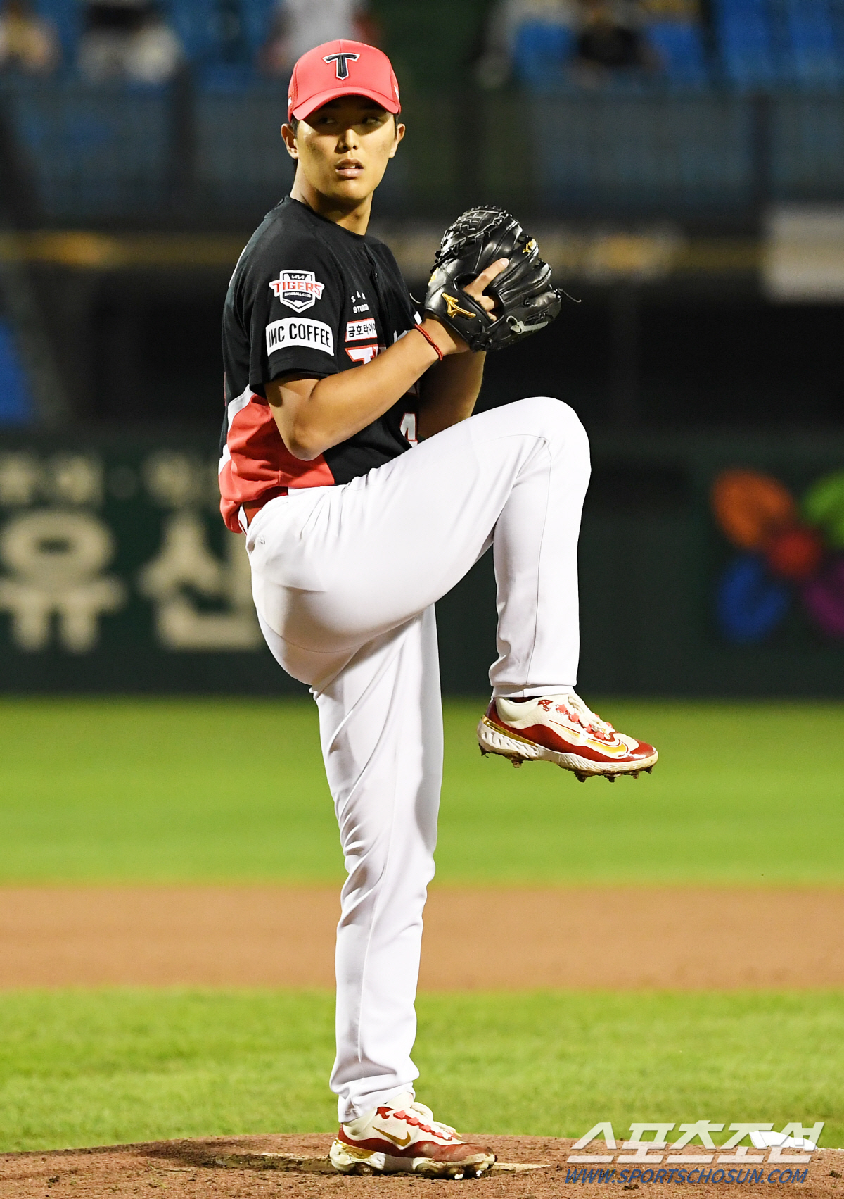 구창모 항저우行 불발 충격 속 대표팀 유일좌완 선발마저 위태...과연 일…