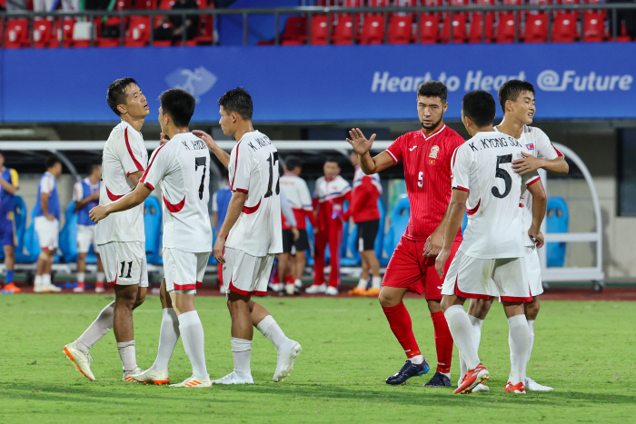 [아시안게임]'2연승' 한국·북한·중국 '공짜표' 홍콩·우즈벡 5팀 '1…