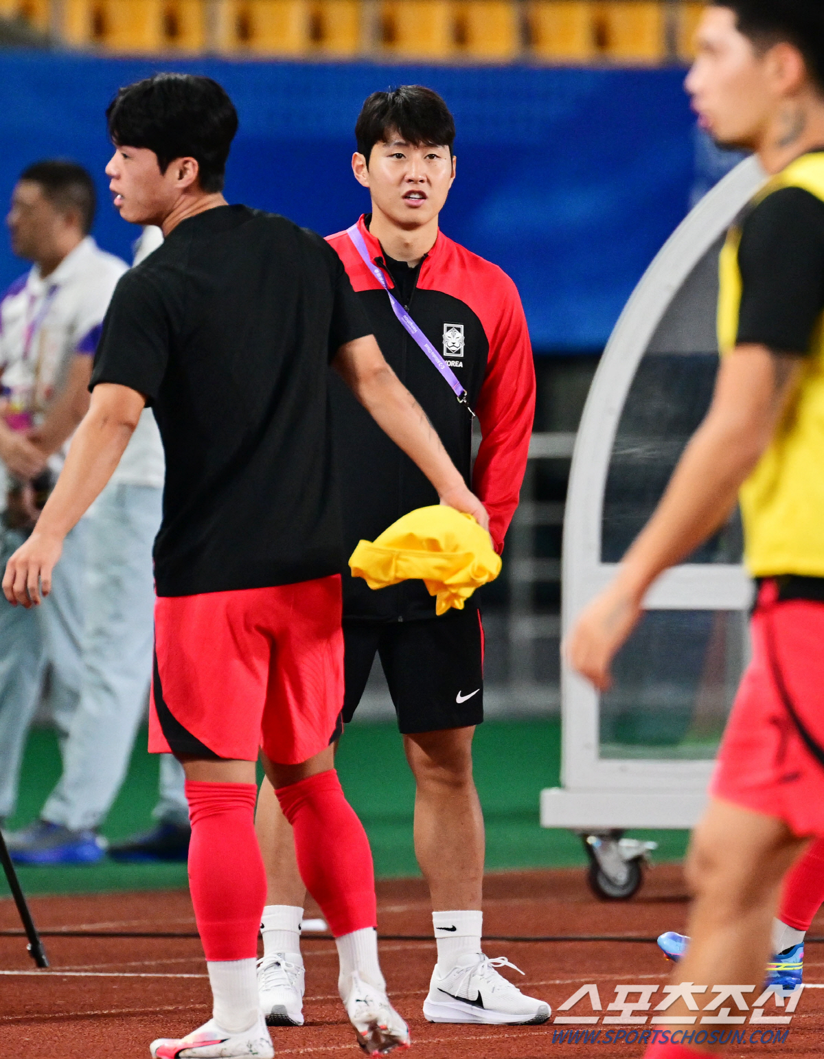 [진화 현장]'조기 16강'韓 훈련장에 울려퍼진 MC몽 등 신나는 힙합 …
