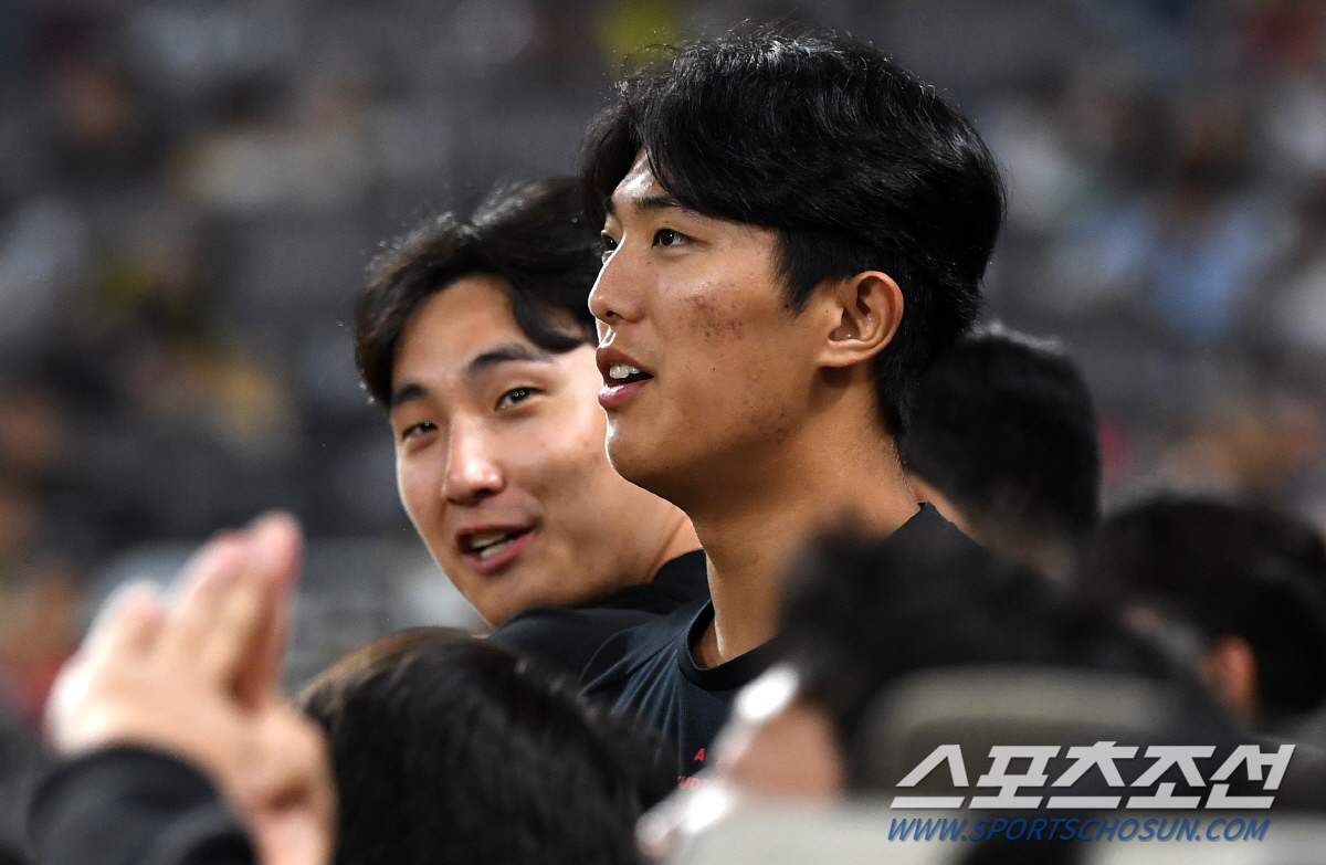 류중일 감독 "이의리 손가락 직접 확인…선발로 던지기 어렵다. 안타까워"…