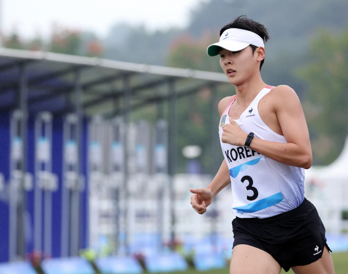 [항저우ON]韓 첫날부터 '무더기' 金 캔다, 전웅태→황선우 출격 준비 …