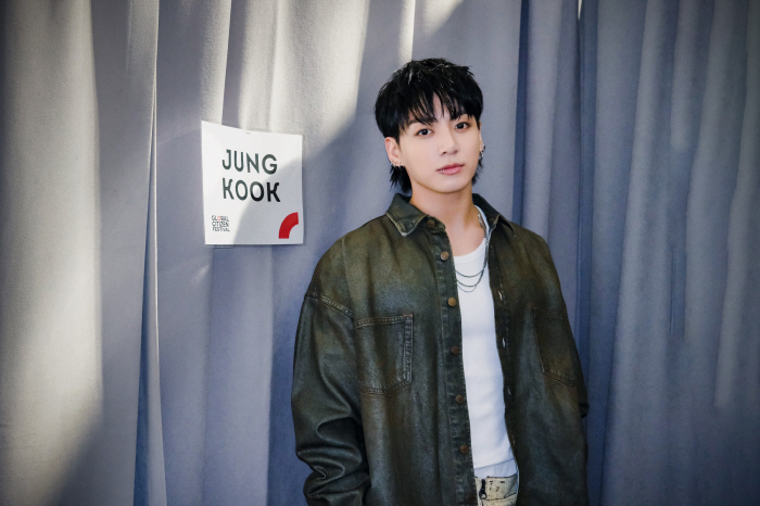 BTS 정국, 'Seven' 2개월만 쾌속 컴백…29일 솔로곡 '3D' …