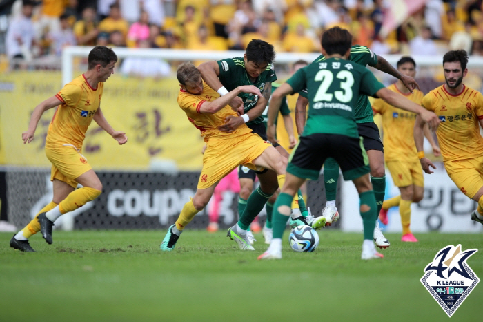 '안현범 결승골' 전북, '10경기 무패' 광주 1-0으로 제압 '6경기…