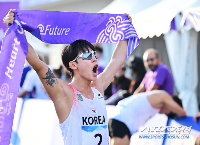 '될놈될의 폐관수련→근대5종 AG 2연패&2관왕' 전웅태 "진짜 운동만 …