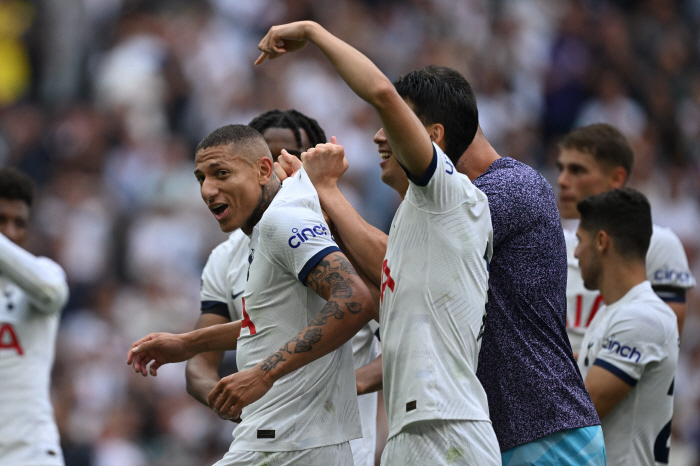 '북런던더비서 멀티골 폭발' 톱 손흥민, 'EPL 득점 2위+토트넘 15…