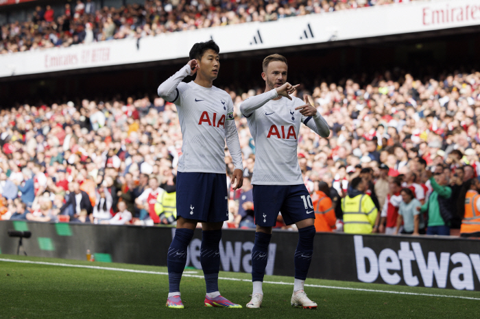 '북런던더비서 멀티골 폭발' 톱 손흥민, 'EPL 득점 2위+토트넘 15…