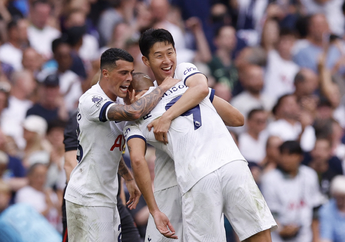 '북런던더비서 멀티골 폭발' 톱 손흥민, 'EPL 득점 2위+토트넘 15…