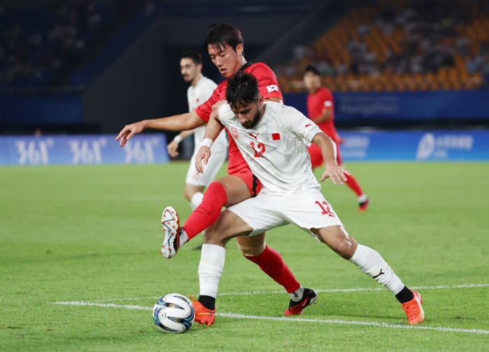 [진화 현장]황선홍호에도 '김민재'가 있다, 40m 전력질주로 공 뺏고,…