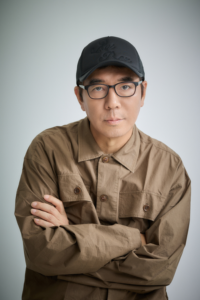 [SC인터뷰] "모든 감독의 페르소나"…'거미집' 김지운 감독이 밝힌 송…