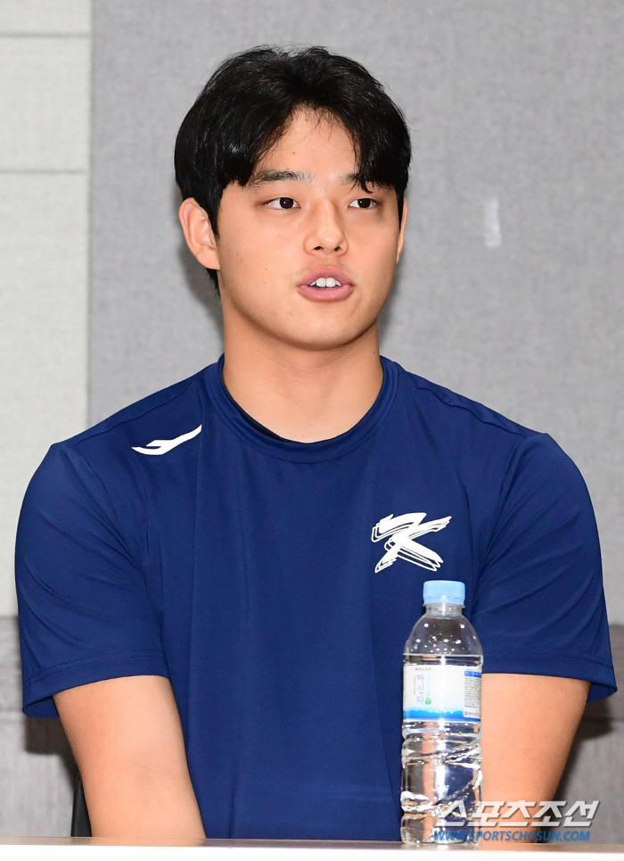 '한화→다저스' 160km 코리안 듀오 결성! 숙소도 옆방…영건 케미 '…