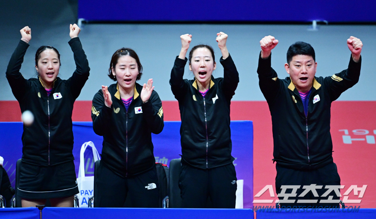 [항저우ON]신유빈 앞세운 女탁구 2연속 동메달, 4강서 일본에 1대3 …