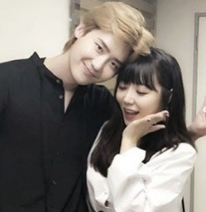 이종석, ♥아이유 똑닮은 '명절 선물' 미담…하지영 "10년째 잊지 않아…