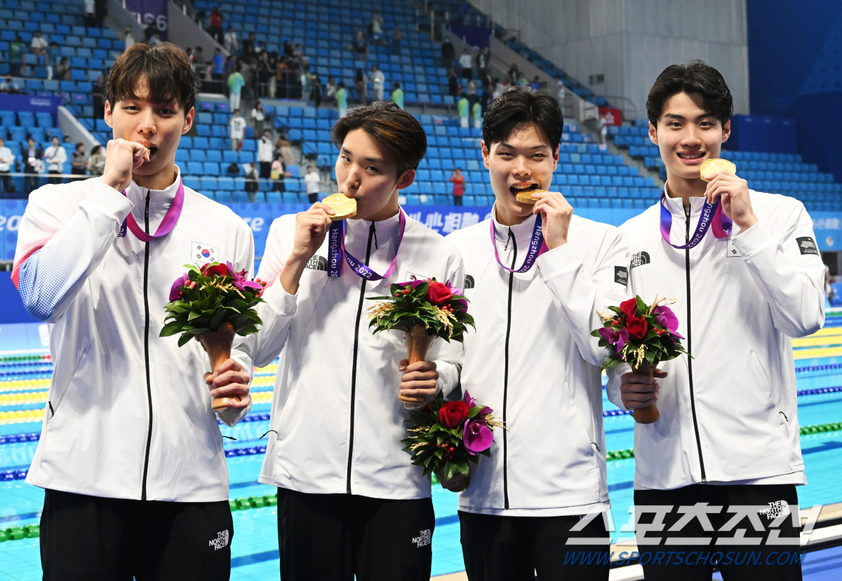[항저우ON]'4관왕 스타트' 김우민 1500m 金 정조준, 또 한국 수…