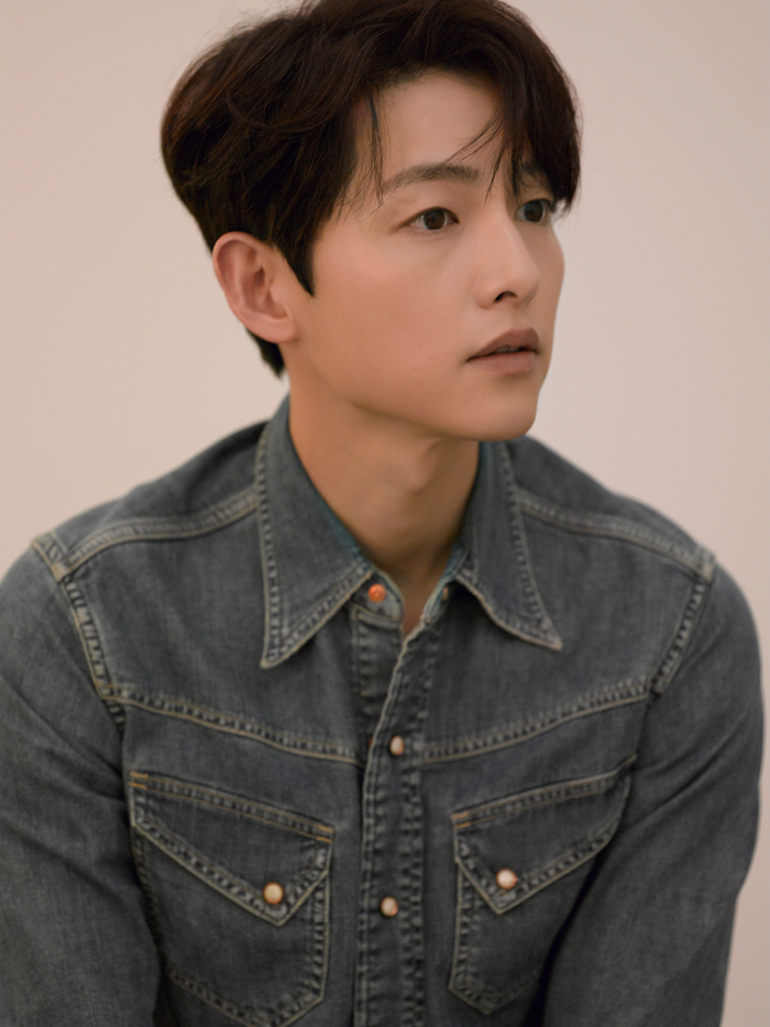 [SC인터뷰] "♥케이티도 응원"…아빠 된 송중기, '화란'으로 활짝 연…