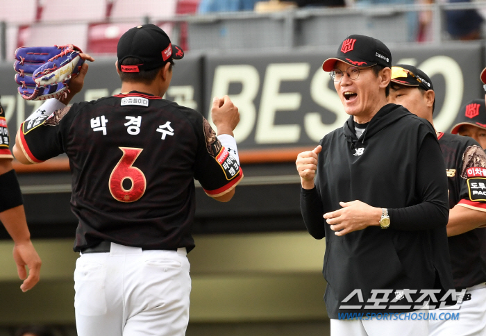 1회에 감독이 마운드에? "팔 올려" 한마디에 9회1사까지 노히트. 감독…