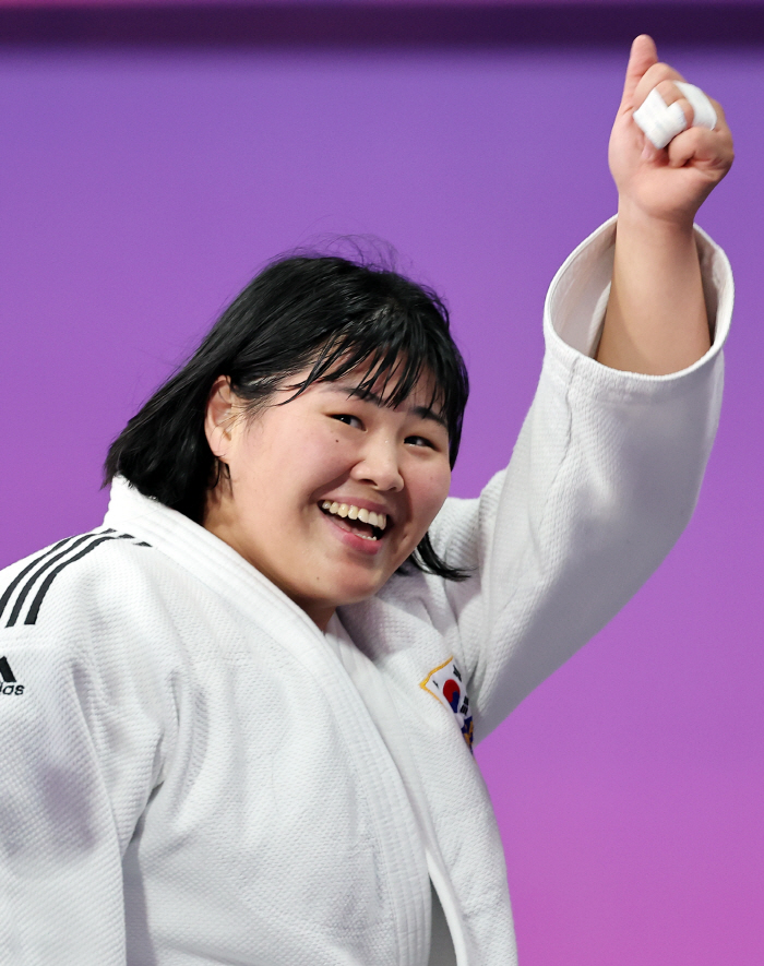 [AG]'유도 노골드 수모 김하윤이 막았다' 사상 최초로 여자 +78kg…