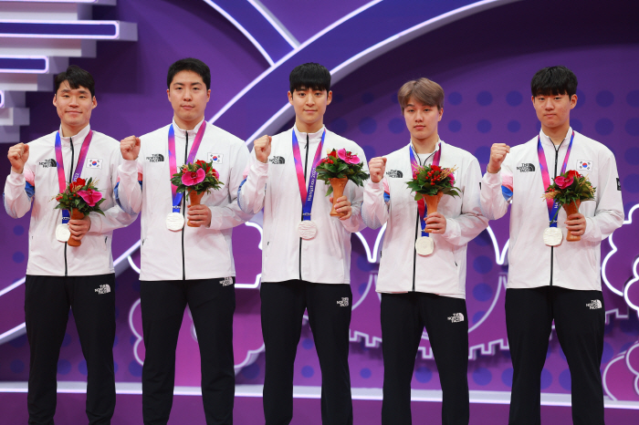 [항저우ON]'한국이 넘지 못한 벽' 중국 탁구전설 마룽, 한중전 끝으로…