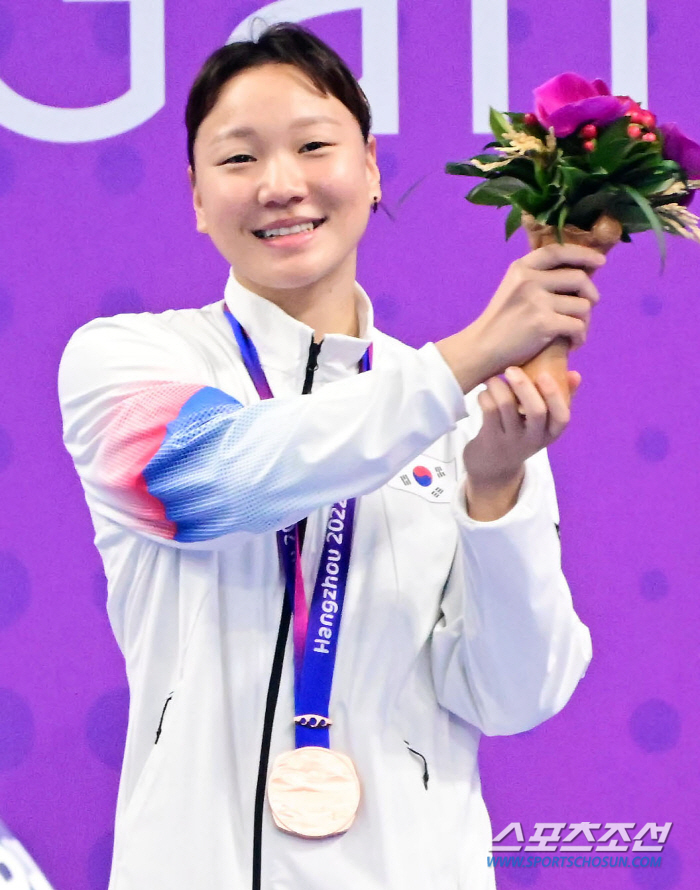 [항저우ON]"믿고 봐주셔야죠!" 한국 수영의 보물 17살 이은지, 깜짝…