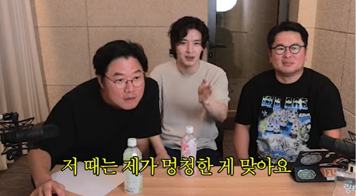 강하늘, 아이유 팔짱 사건 해명 "이건 똘끼..아이유 내민 팔 못봤다"(…