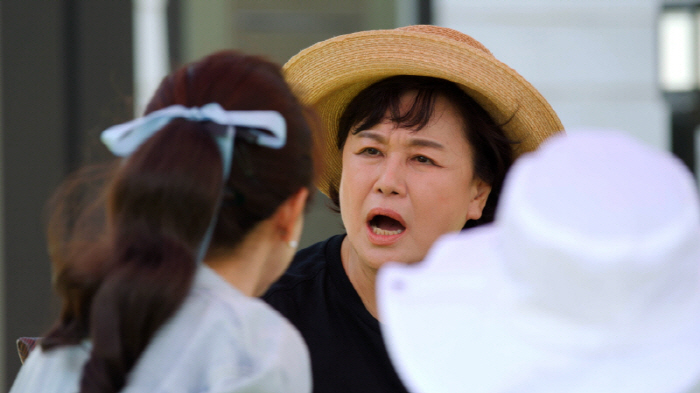 '이혼 3번' 탈북 배우 김혜영, 사기 당해 레스토랑 폐업 '우여곡절' …