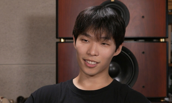 악뮤 이찬혁, K-아들의 백반 한상…맛 어떻기에 母 묘한 표정('나혼산'…