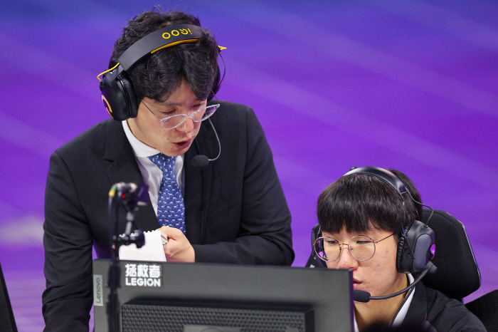 '롤 초대 챔피언'김정균 감독 깜짝고백 "내년1월 둘째 출산,빨리 사랑하…