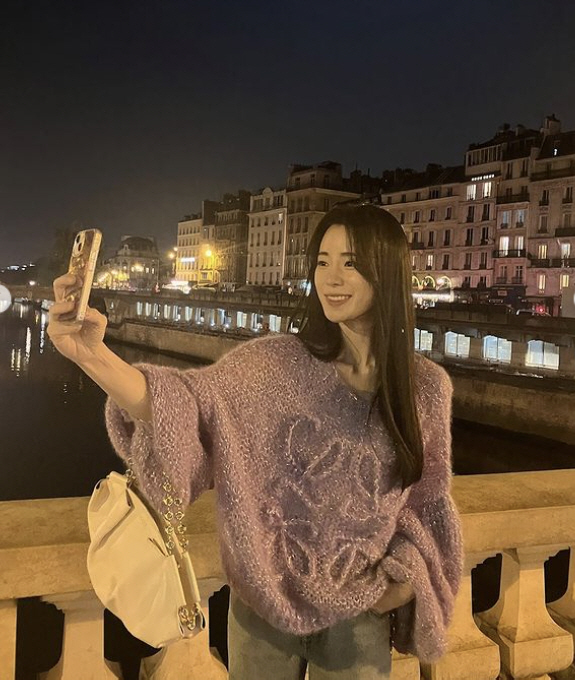 "셀카 찍지마" 임지연, '♥이도현' 없는 사이 파리行 출국