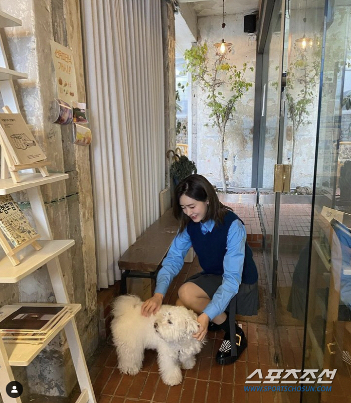 '남편 리스크' 성유리-박한별, 팬들과 소통 재개? 쌍둥이 딸, 서핑 모…