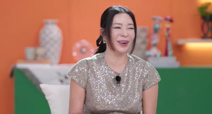 "사각지대 스킨십"..'돌싱글즈4' 이혜영 '3커플 동거' 은밀 행각 "…