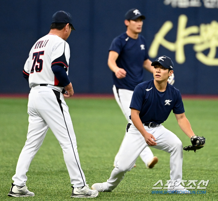 "박진만은 여유있게 했는데…" 팔 걷어붙인 레전드 유격수 계보잇기, 단기…