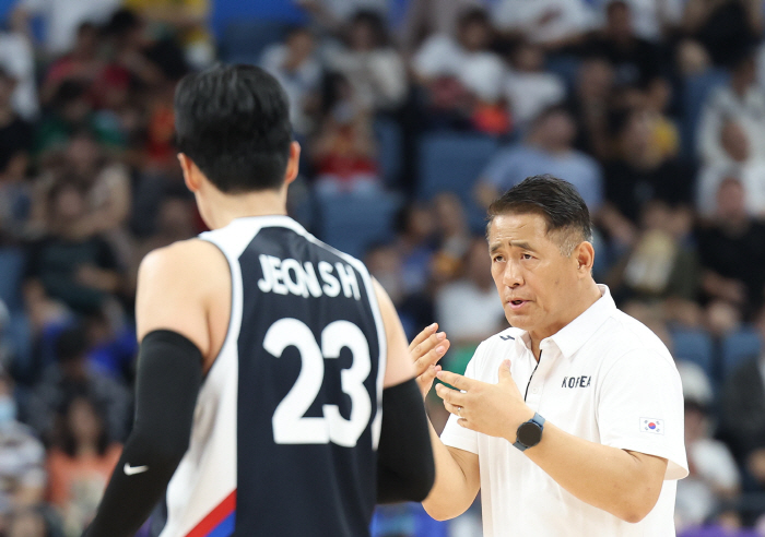 [항저우ON]'한가위 대참사'남자농구, '숙적'일본 2진에 무너졌다…8강…