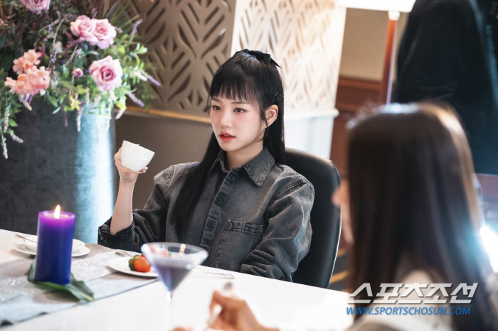 '7인의 탈출' 황정음, 피투성이가 된 채 쓰러져…추석 연휴에 안방극장서…