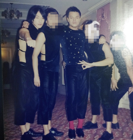 "25년 전 19살의 비와 박진영"…가난한 댄서시절 '풋풋한 얼굴'에 돌…