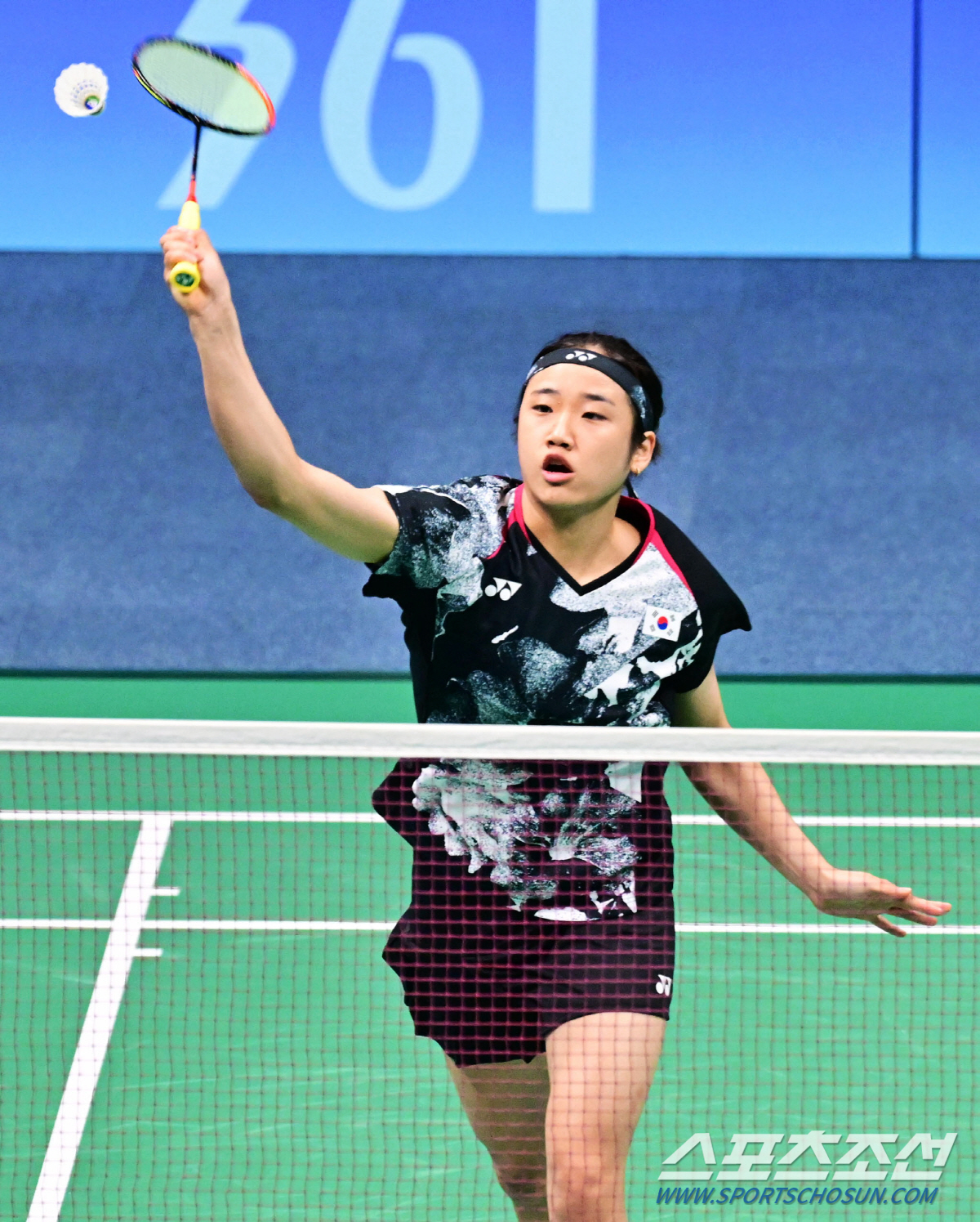 10월 1일 중국 항저우 빈장 체육관에서 열린 항저우아시안게임 배드민턴 여자단체전 대한민국과 중국 결승전. 1단식에서 경기를 펼치고 있는 안세영. 항저우(중국)=송정헌 기자songs@sportschosun.com/2023.10.01/