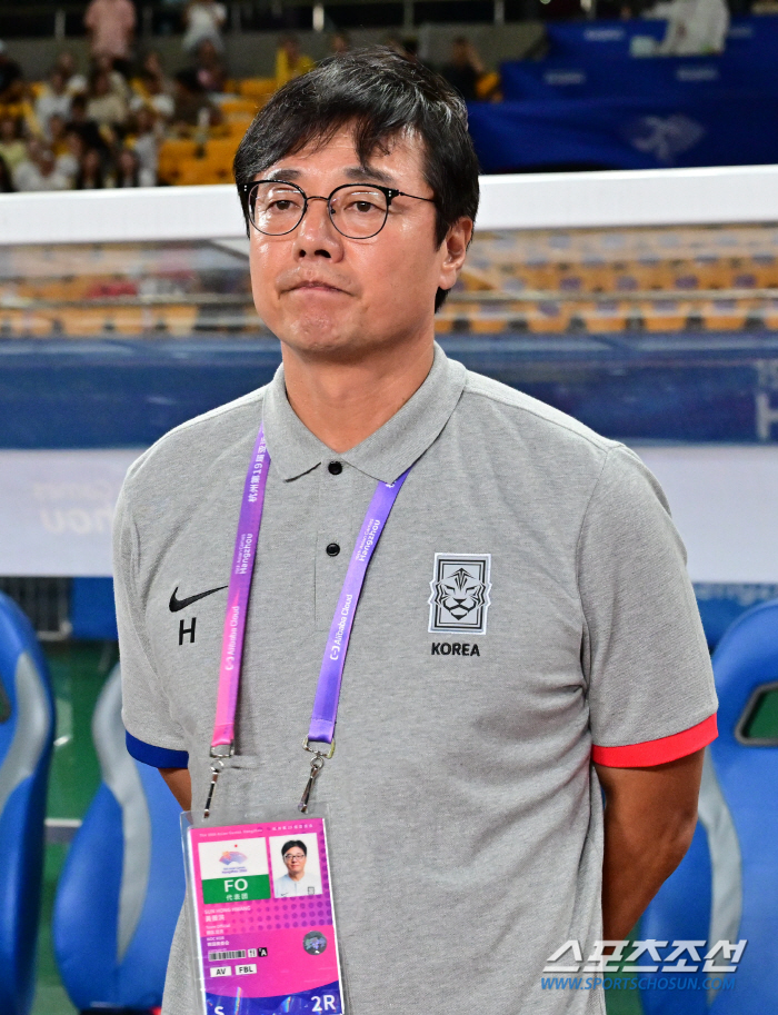 [항저우현장]한국 축구, 중국 꺾고 4강 진출시 '연령별 강자' 우즈벡과…
