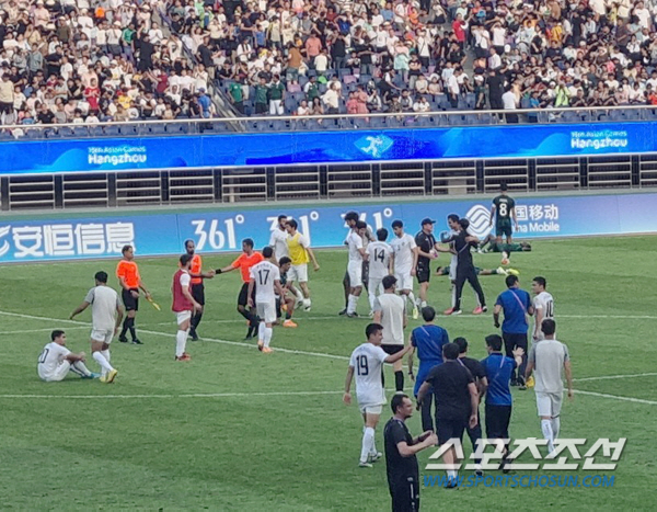 [항저우 현장인터뷰]'K리그 출신' 반가운 얼굴 카파제 우즈벡 감독, "…