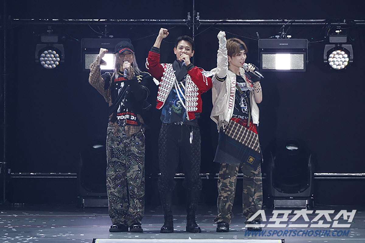 샤이니, 내년 2월 도쿄돔 콘서트 전격 발표…사이타마서 日 아레나 투어 …