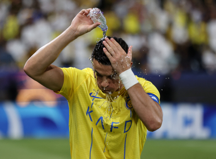 'UCL의 제왕' 호날두, 2경기만에 ACL 데뷔골 '작렬', 알 나스르…